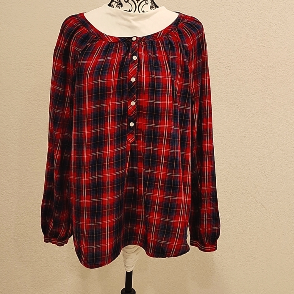 Plaided long sleeve top lightweight